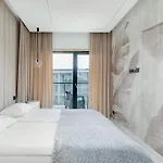 Nowoczesny Przy Plazy Z Parkingiem By Renters Apartment *
