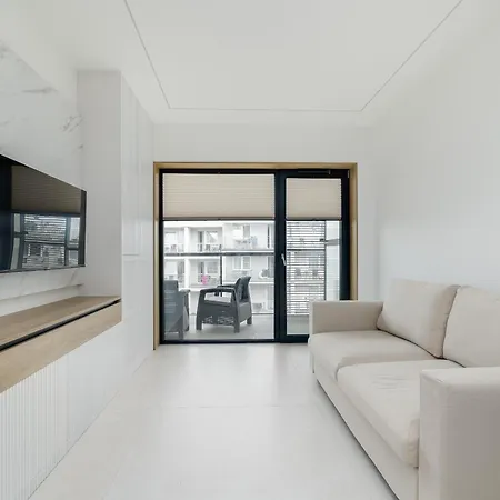 Nowoczesny Przy Plazy Z Parkingiem By Renters Apartamento Ustronie Morskie