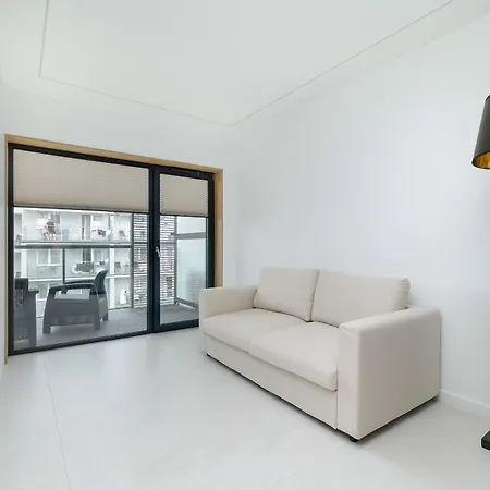 Apartment Nowoczesny Przy Plazy Z Parkingiem By Renters